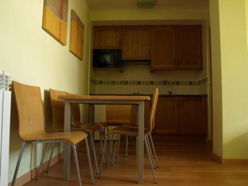 אל פואיו דה חאקה Aparthotel Pena Telera Resort מראה חיצוני תמונה