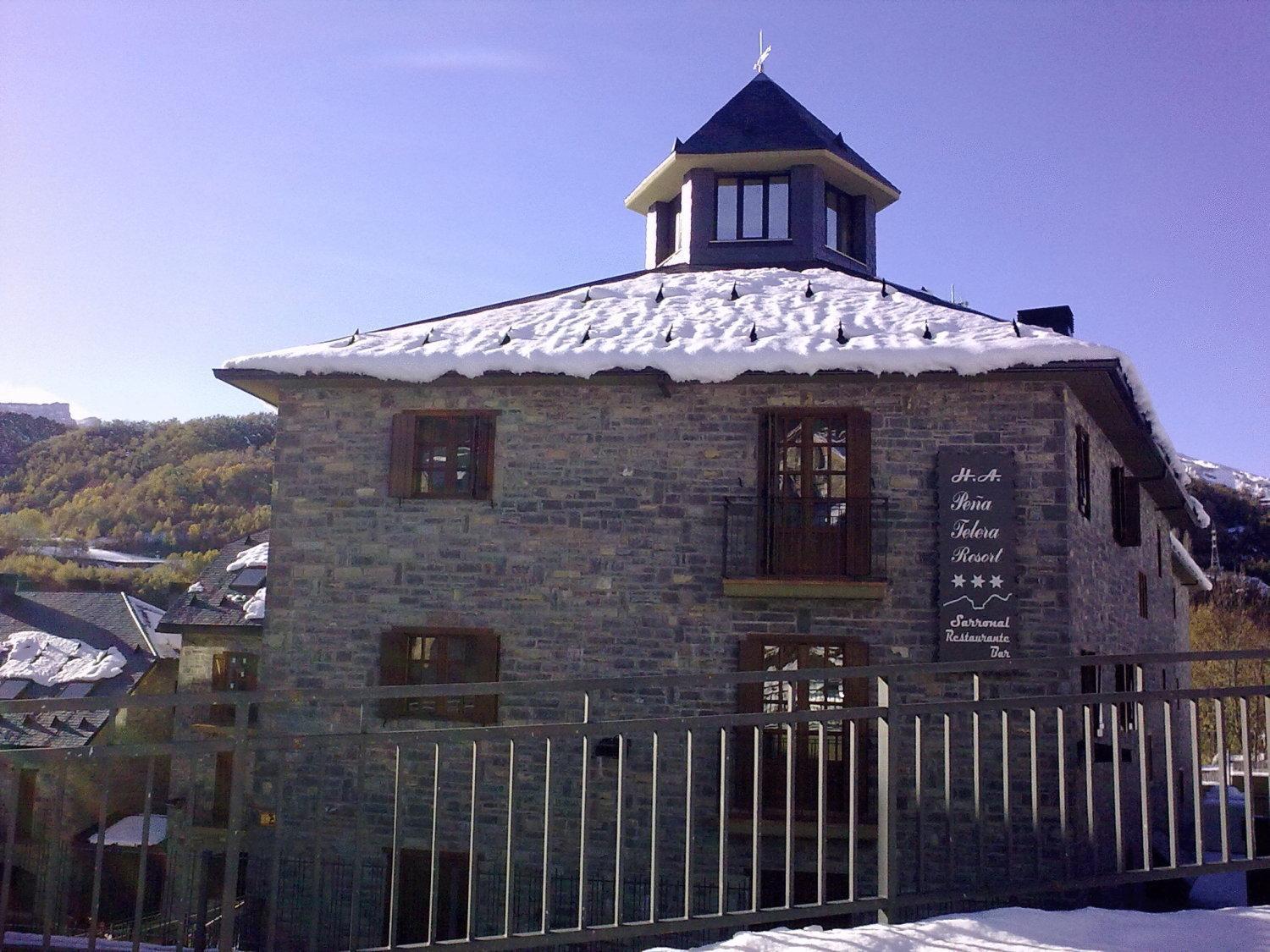 אל פואיו דה חאקה Aparthotel Pena Telera Resort מראה חיצוני תמונה